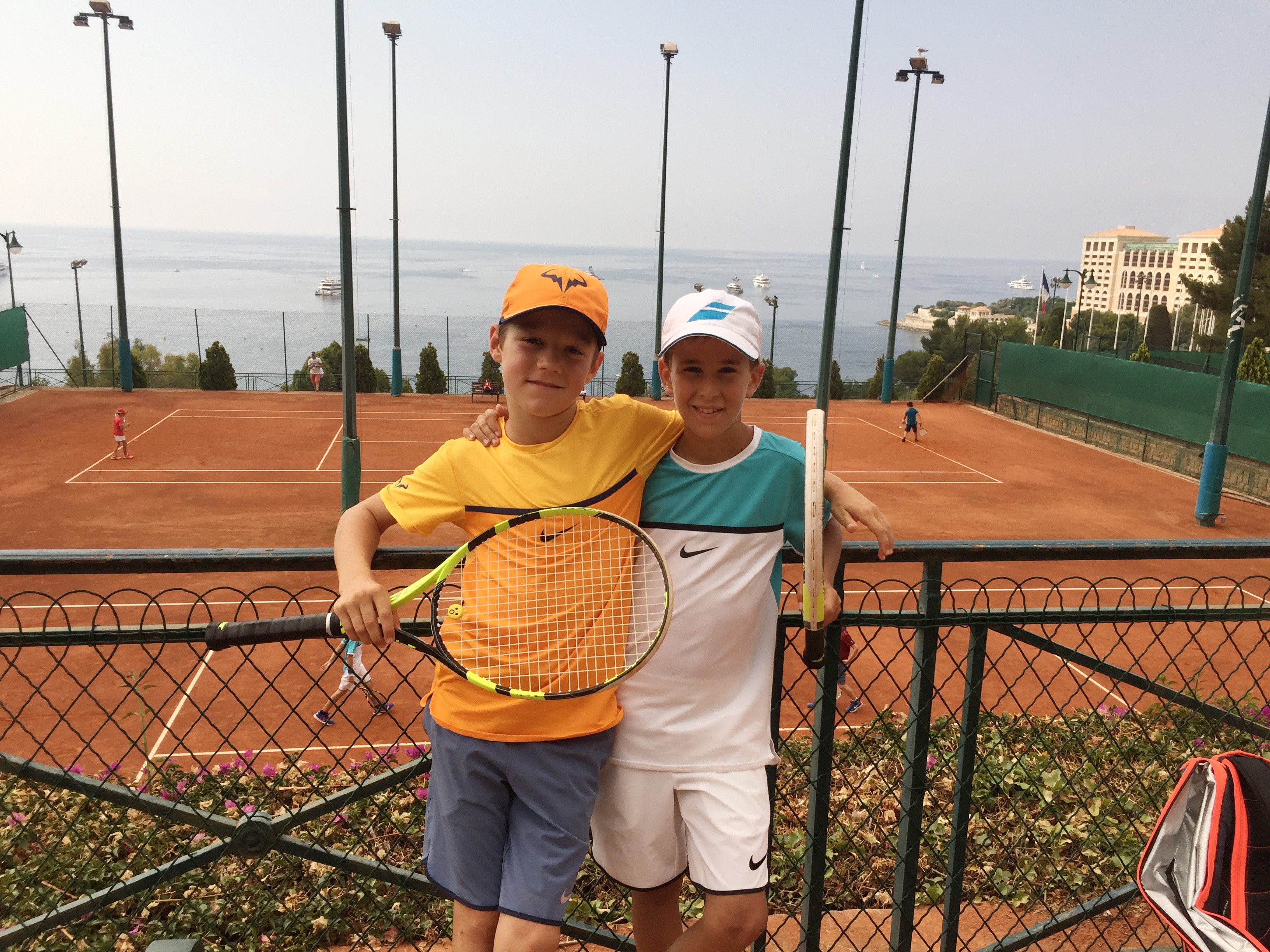 Des tennismen en herbe sur le terrain du Rolex Master Monte-Carlo