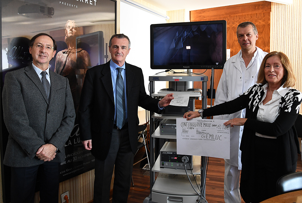 Le GEMLUC offre une colonne de chirurgie 3D au CHPG 