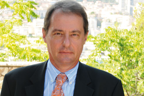 Pierre‐André Chiappori entre sous la Coupole