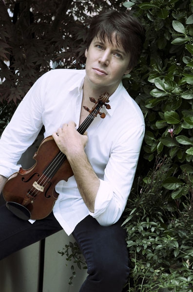 Joshua BELL interprète le Concerto pour violon de SIBELIUS